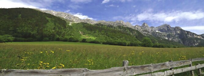 Trip San Marino Tirol - Region Wipptal auf die Reise - Wunschliste! Finde die besten Sehenswürdigkeiten der Region Wipptal, Erlebnisse und gemütlichen Unterkünfte der Hotels in der Tiroler Region Wipptal. Lust bei einem Last Minute Urlaub, die Region Wipptal zu erkunden? Buche günstige Unterkünfte in der Region Wipptal mit herrlichen Blick auf die Berge. Region Wipptal Urlaub Angebote ob Hotel mit Halbpension, Unterkunft mit Frühstück oder flexibel & spontan bleiben und eine große Auswahl an Ferienhäuser - Ferienwohnungen in der Region Wipptal für den perfekten Urlaub vergleichen & buchen. Die Highlights finden, Tagesausflüge - Erlebnisse planen, die sich hervorragend eigenen zum Geschichten erzählen. Einen unvergesslichen Familienurlaub in der Region Wipptal in einer Ferienwohnung verbringen und dabei die besten Urlaubsangebote aller Orte in der Region Wipptal erhalten. Beliebte Orte für eine Urlaubsbuchung in der Region Wipptal: Gries am Brenner, Gschnitz, Matrei am Brenner, Mühlbachl, Navis, Obernberg am Brenner, Pfons, Schmirn, Stafflach, Steinach am Brenner, Trins und Vals